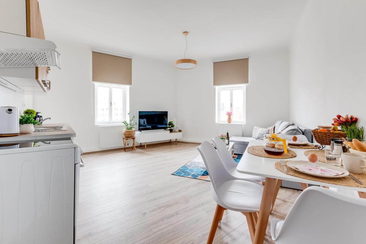 Apartamento Modern, Bright And Spacious Praga